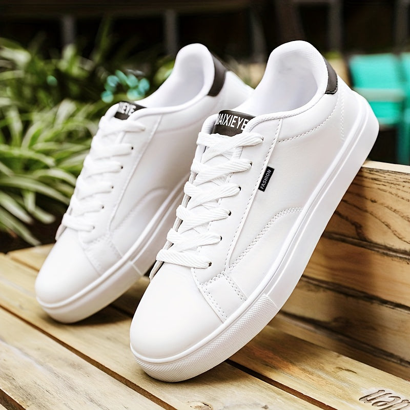 Men's casual skate shoes with solid color, low top lace-up design, PU upper, fabric lining, EVA insole, and rubber sole. Versatile for spring/summer and fall, suitable for casual wear.