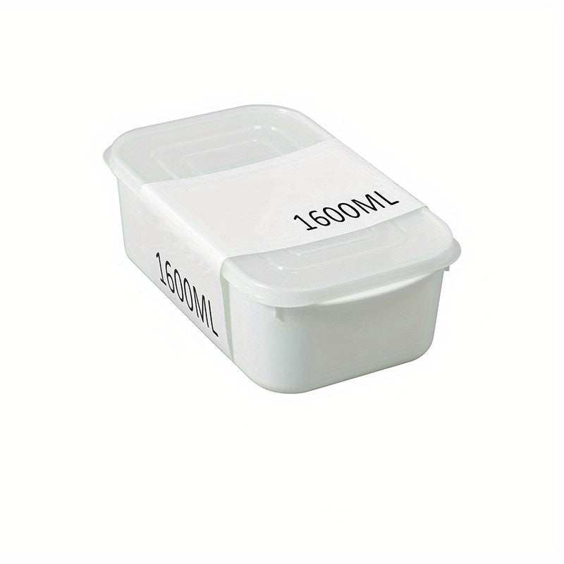 Essential kitchen organization: Multi-size plastic food storage container with soft lid, microwave and freezer safe. Ideal for storing meat, fruits, and vegetables.