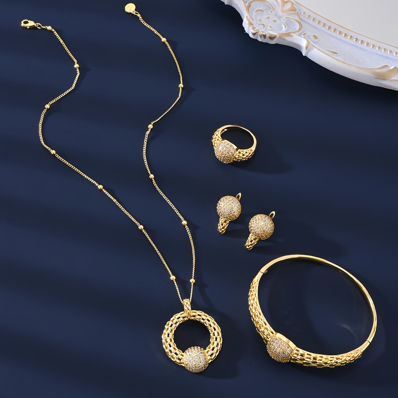 Dazzling MEIZ 18K Gold Plated Copper Jewelry Set, Featuring a Playful & Seductive Design, Adorned with Synthetic Zirconia, Perfect for Valentine's Day or Any Special Occasion, Versatile Enough for All Seasons.