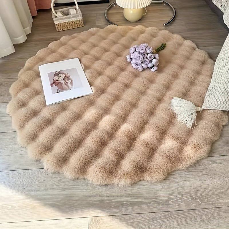 One piece of round fluffy faux rabbit fur rug pad, made of lightweight machine washable polyester with a non-slip polypropylene backing. This low pile solid color accent mat is suitable for the living room or bedroom, and perfect for home decor during