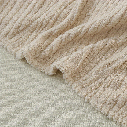 This plush baby blanket features stylish khaki stripes and makes a wonderful gift for babies. It can also be used as a versatile hooded blanket to keep your little one cozy in their stroller.