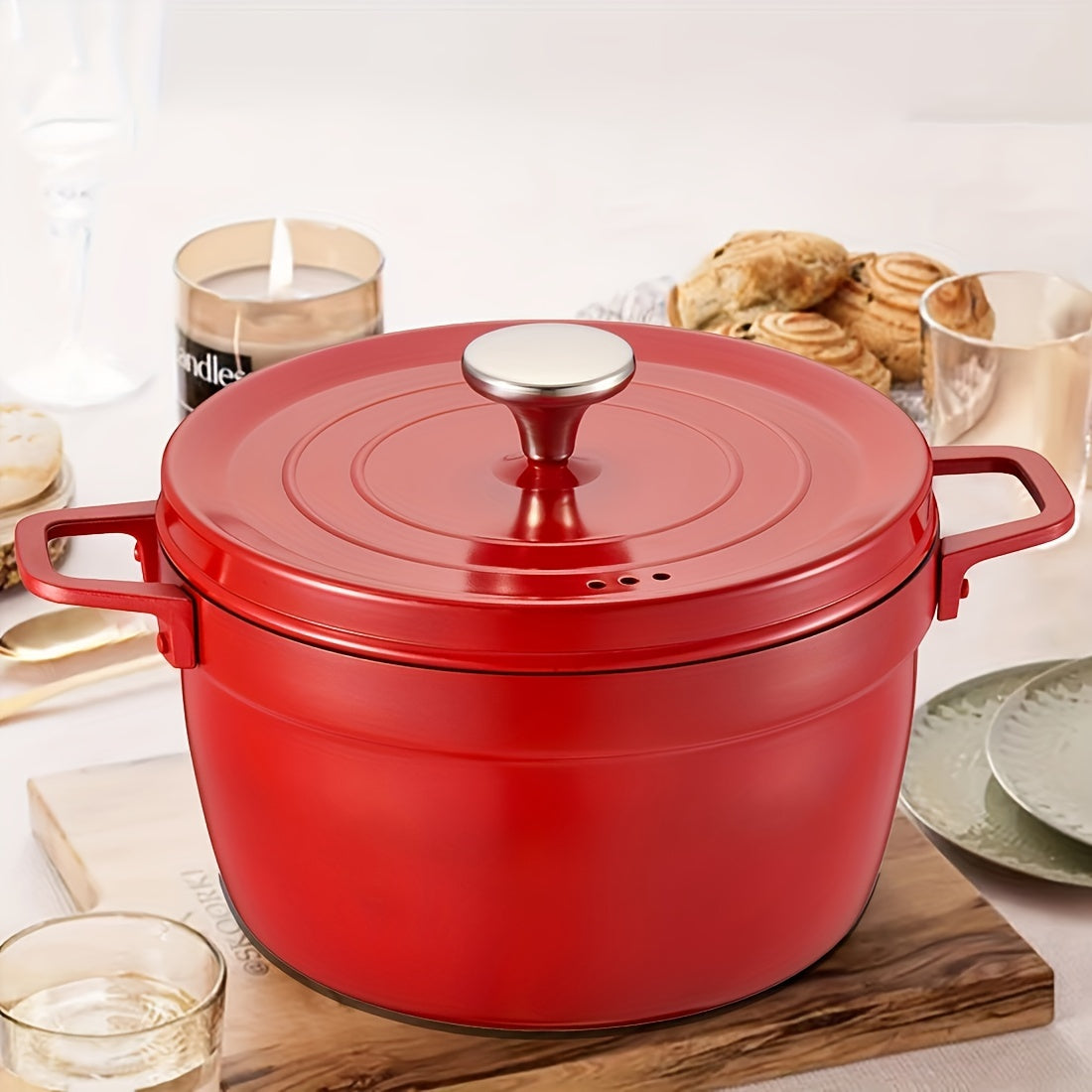 Heavy-duty Dutch oven stockpot made of cast iron with a lid. Non-stick stew pot that is scratch-resistant and heat-resistant, suitable for use with induction cooktops.