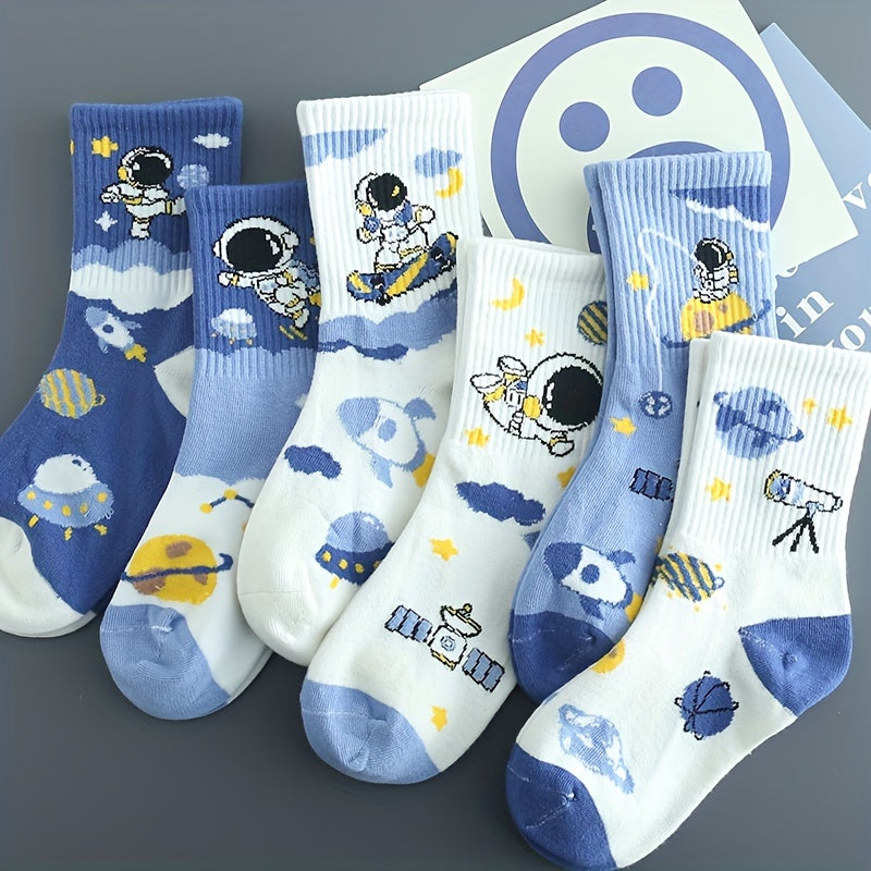 8 pairs of kids' cute astronaut pattern crew socks, comfy and breathable for spring and summer.