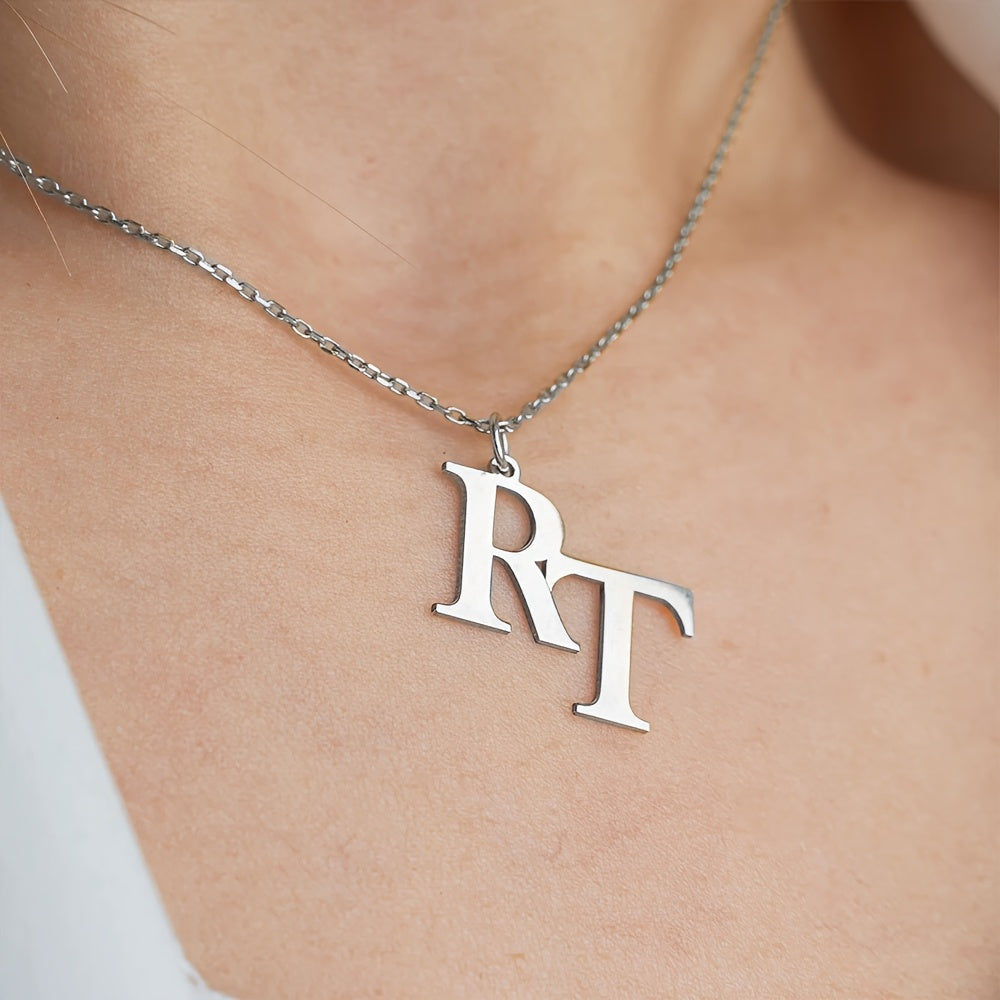 Customized stainless steel pendant necklace with 1-2 letters, ideal for couples. A fashionable and simple Valentine's Day jewelry piece that makes for a unique gift and is perfect for everyday wear.