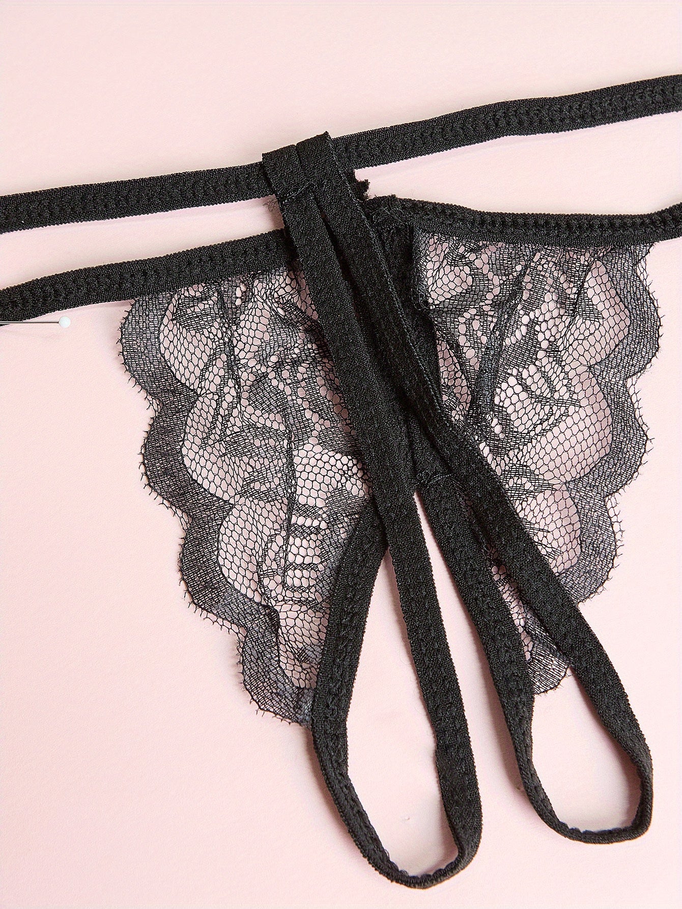 Fée Et Moi V-Neck Lingerie Set with Bra and Crotchless Panties