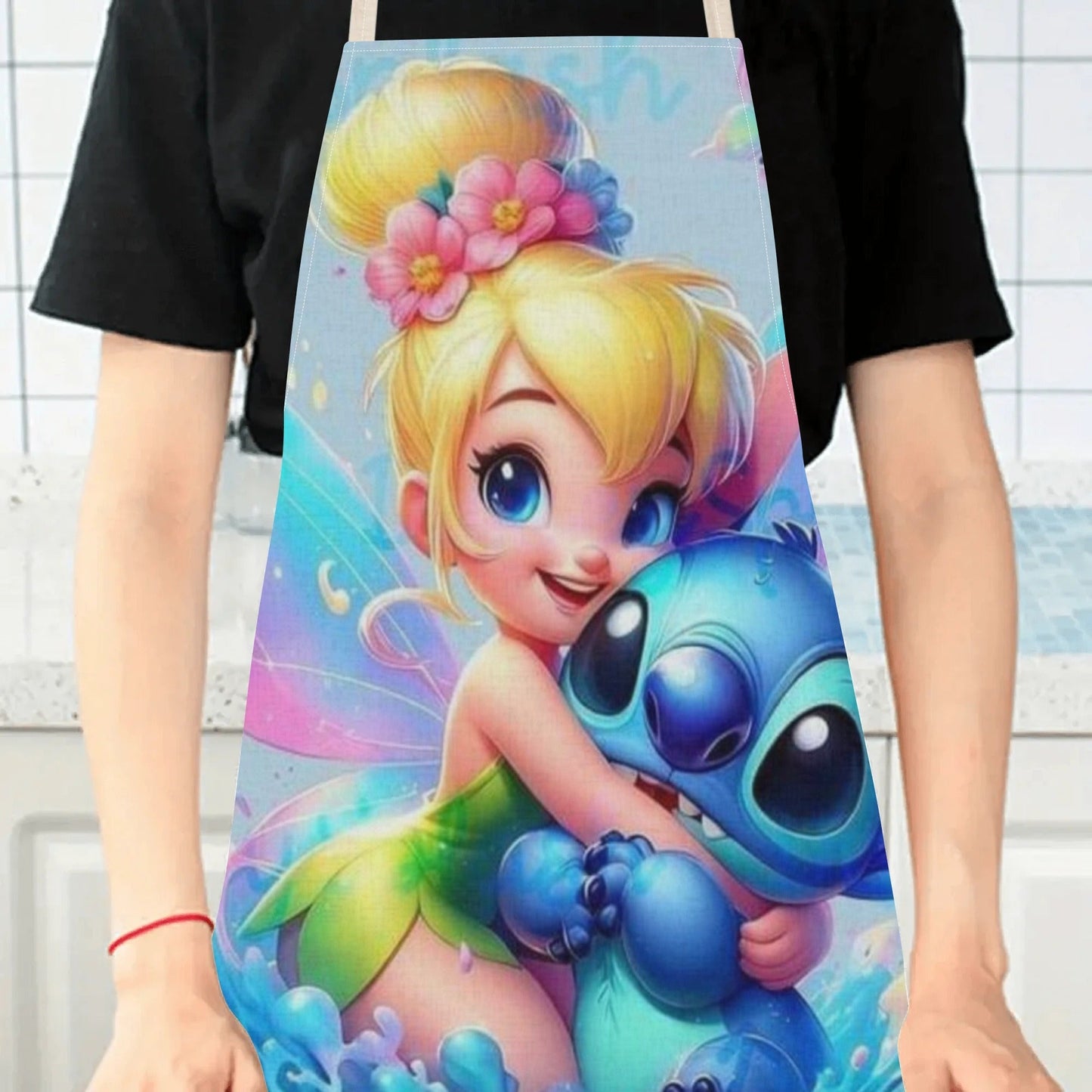 Disney has released a chic waterproof apron adorned with cute cartoon characters such as Mickey, Minnie, Winnie the Pooh, Stitch, and others. This apron is both stylish and functional, with a sleek and elegant design that is perfect for use in hotels