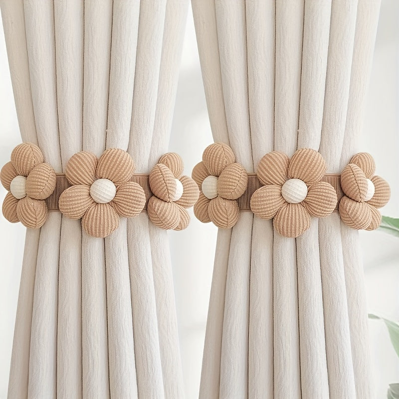 Decorate your bedroom or living room with this elegant Flower Pattern Curtain Tieback. No drilling necessary - simply use the Binding Strap to secure your curtains with style. This Curtain Storage Rope is a convenient and stylish addition to your home