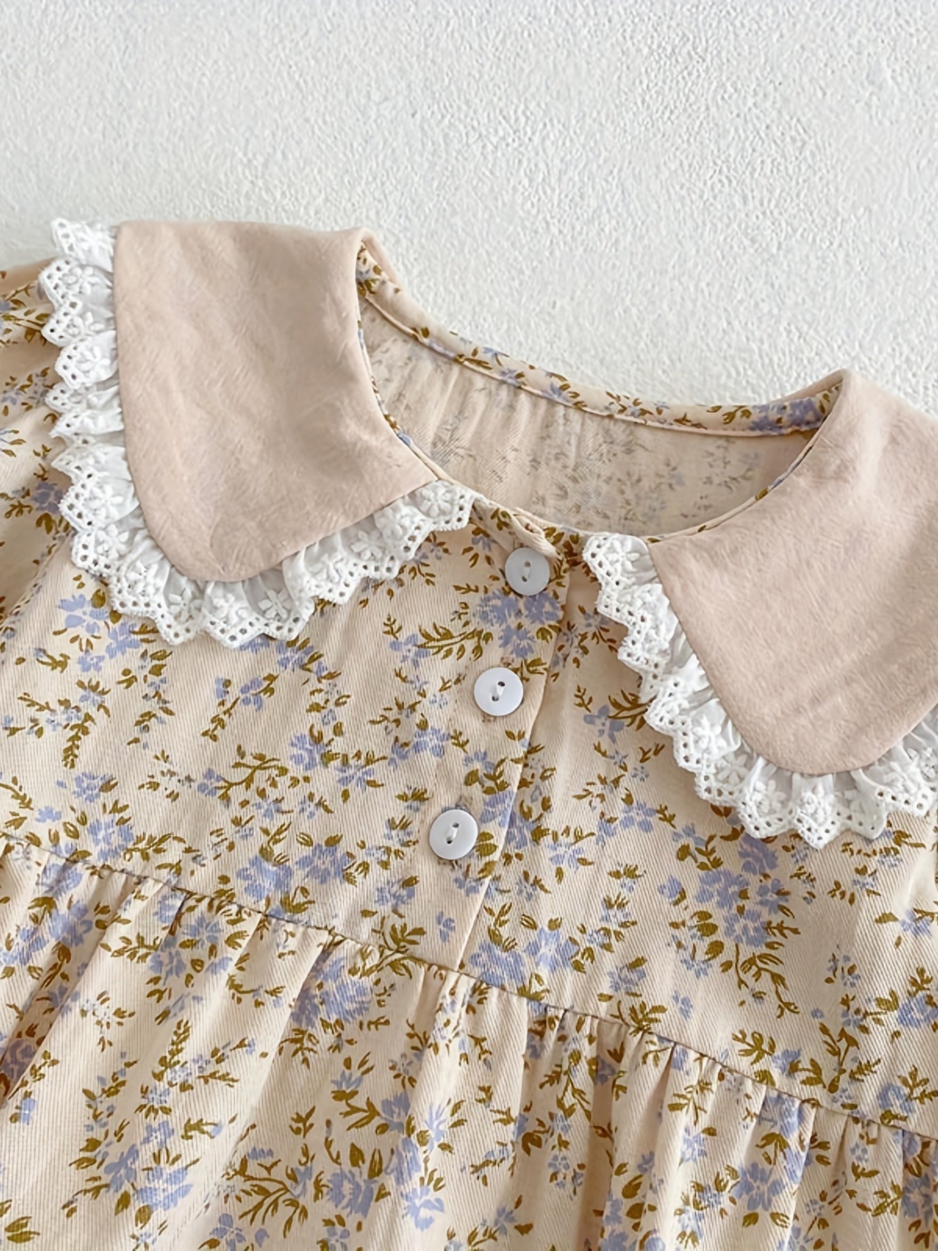 Girls' A6014 Spring and Autumn Korean style floral lace doll collar dress with lace details.