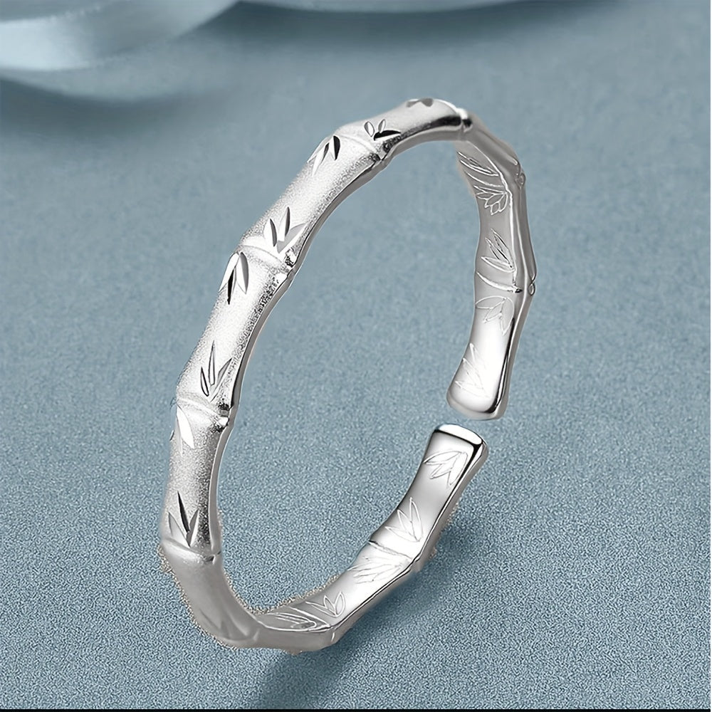 Stylish Bamboo Bracelet with Classic Appeal, Featuring Bamboo Leaf Design and Matte Finish - Ideal for Parties and Gifting