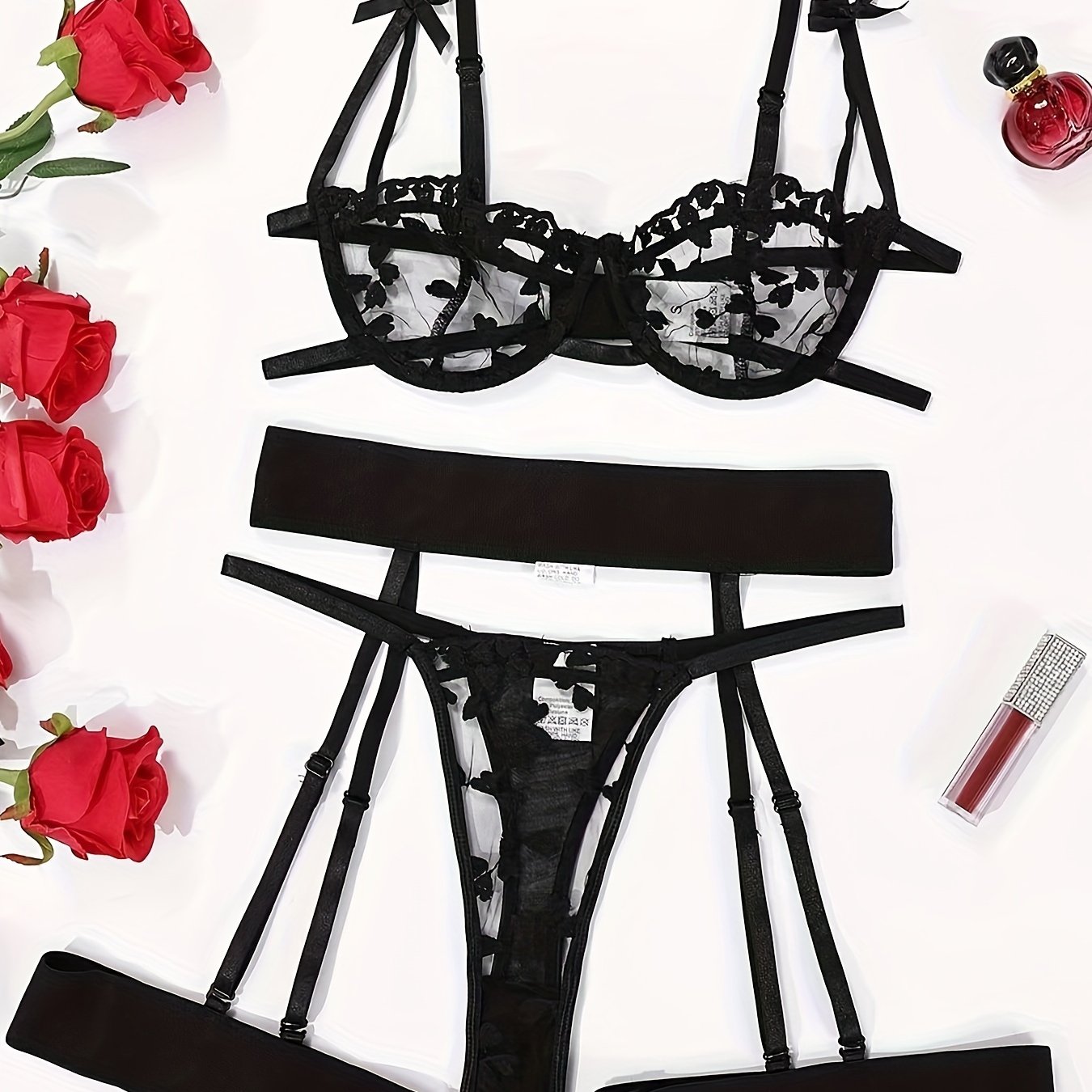 Youthful and flirty lingerie set with sheer lace embroidery.