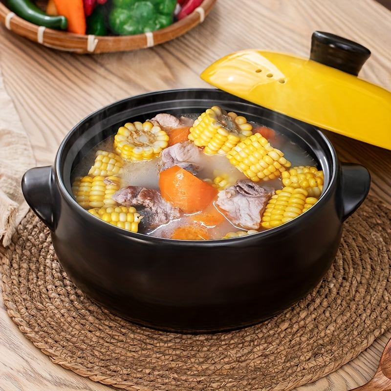 XIN TIAN LI Traditional Ceramic Casserole Pot is a durable cookware option, crafted for both home and restaurant use. This 1pc pot is high-temperature resistant and comes with a lid for convenient cooking. It is non-stick, easy to clean, and suitable for