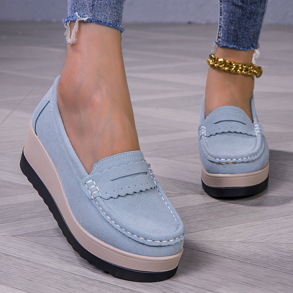 Women's comfy slip-on platform wedge loafers, lightweight soft sole walking shoes.