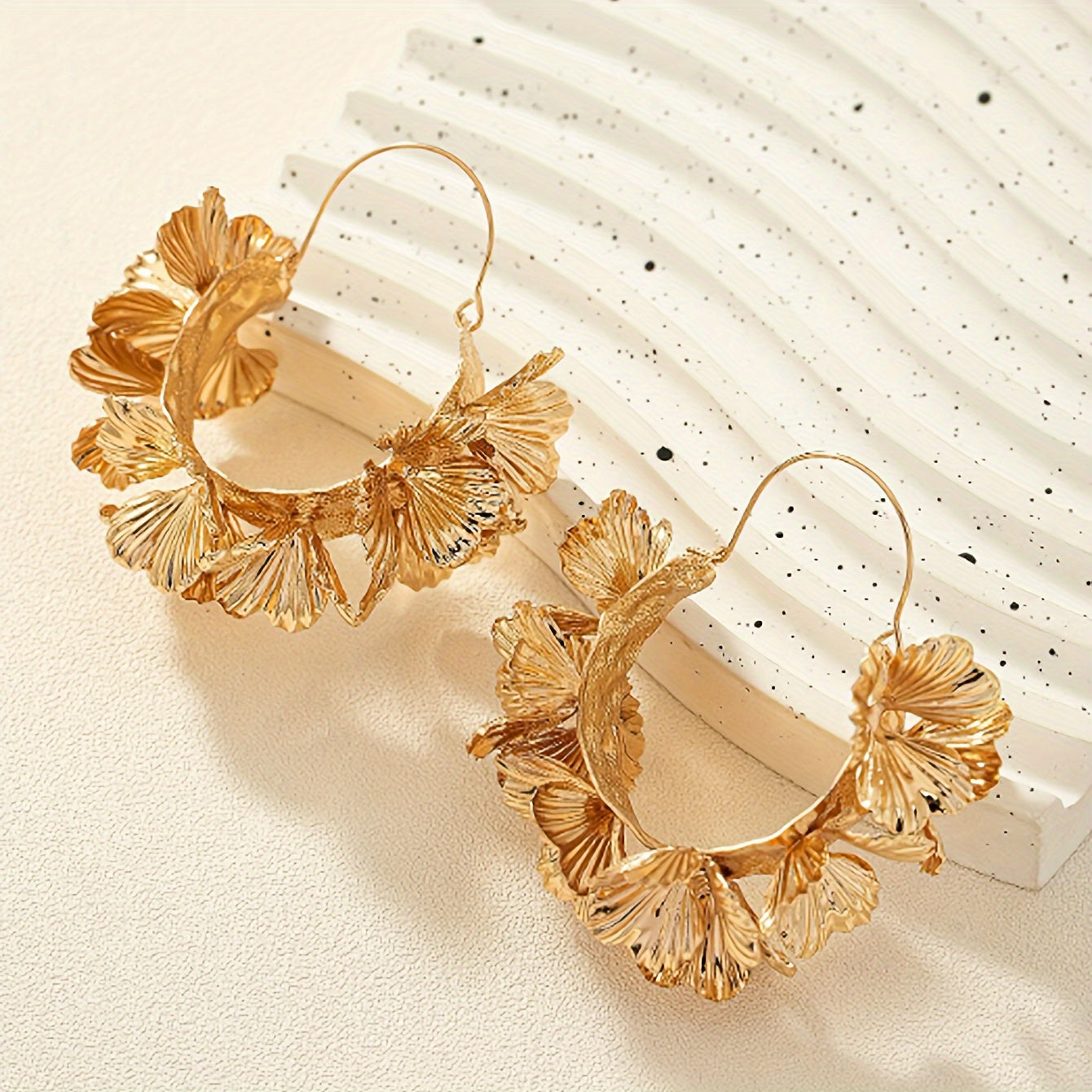 Elegant flower-shaped earrings fit for special occasions such as birthdays, dates, dances, banquets, weddings, parties, vacations, and shopping.