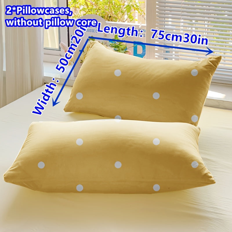 Two polyester pillowcases with a 90g weight, featuring a multi-color printed design with a mix of floral patterns. These pocket pillowcases are suitable for household use.