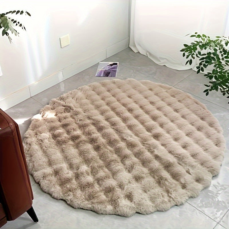 Elegant Plush Faux Rabbit Fur Circular Rug - Supremely Soft, Plush, and Warm, Easy-Care Polyester Blend, Anti-Skid Base, Ideal for Enhancing Living Room or Bedroom Décor - Contemporary Minimalist Design