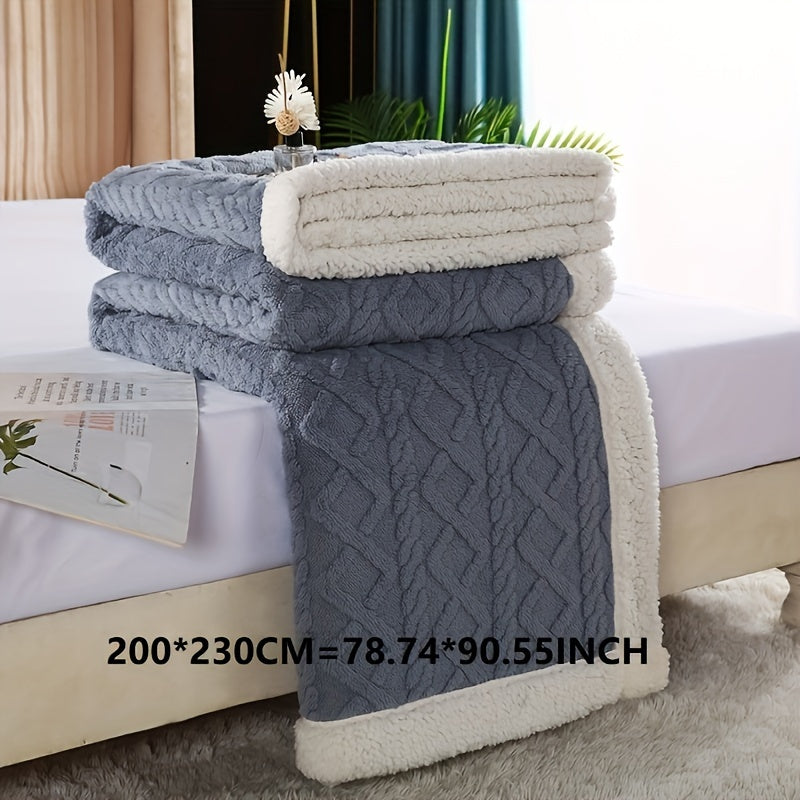 One piece of double-sided taffeta blanket, a warm and thickened fleece solid color blanket, perfect for couches, sofas, offices, beds, camping, and travel. This soft and warm throw blanket is a multi-purpose gift that can be used throughout all seasons.