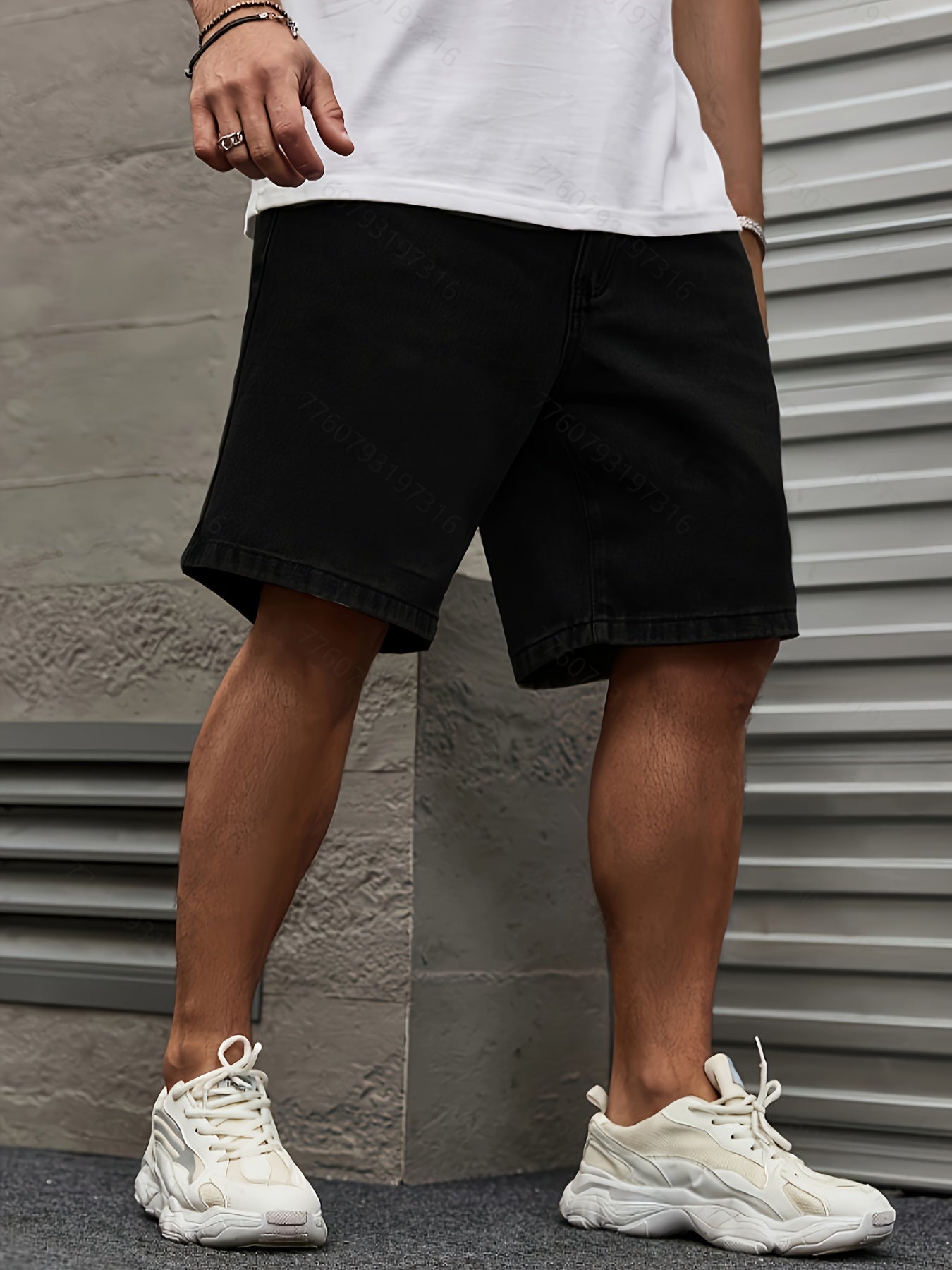 Men's plus size black denim shorts with regular fit and solid color, made of non-stretch cotton blend fabric.