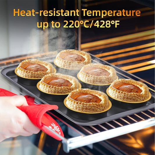 Set of 20 golden mini pie tins with lids, each measuring 10.16cm and holding 8oz. Made of disposable aluminum foil, perfect for creme brulee, tarts, and cakes. These oven-safe individual baking containers are a convenient choice for your cooking needs.