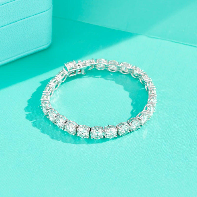 Beautiful 1ct Moissanite Tennis Bracelet - Timeless Round Cut, Ideal Present for Birthdays & Milestone Events, Sterling Silver