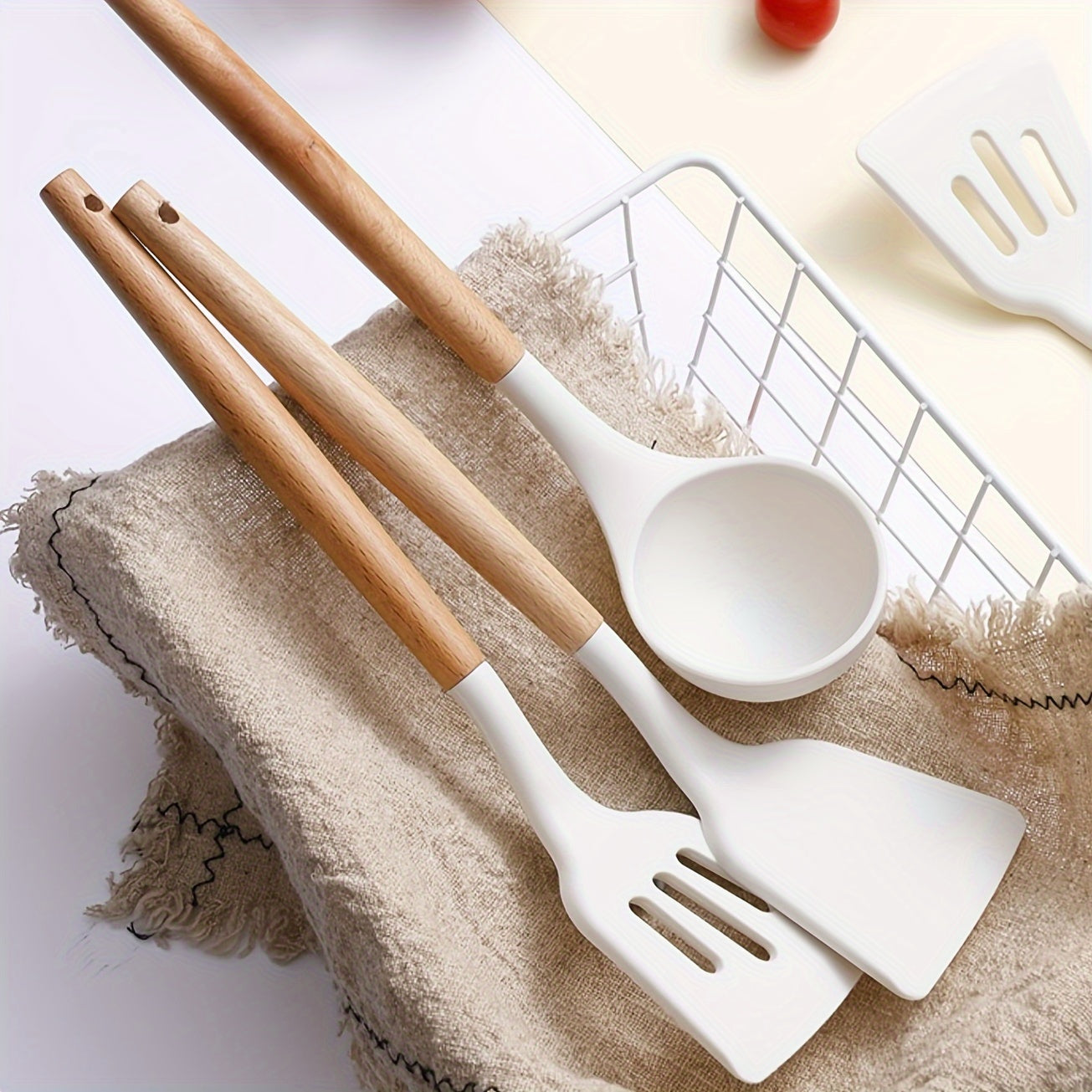 Silicone Spatula with Wooden Handle - Ideal for High Temperatures, Non-Stick Cooking