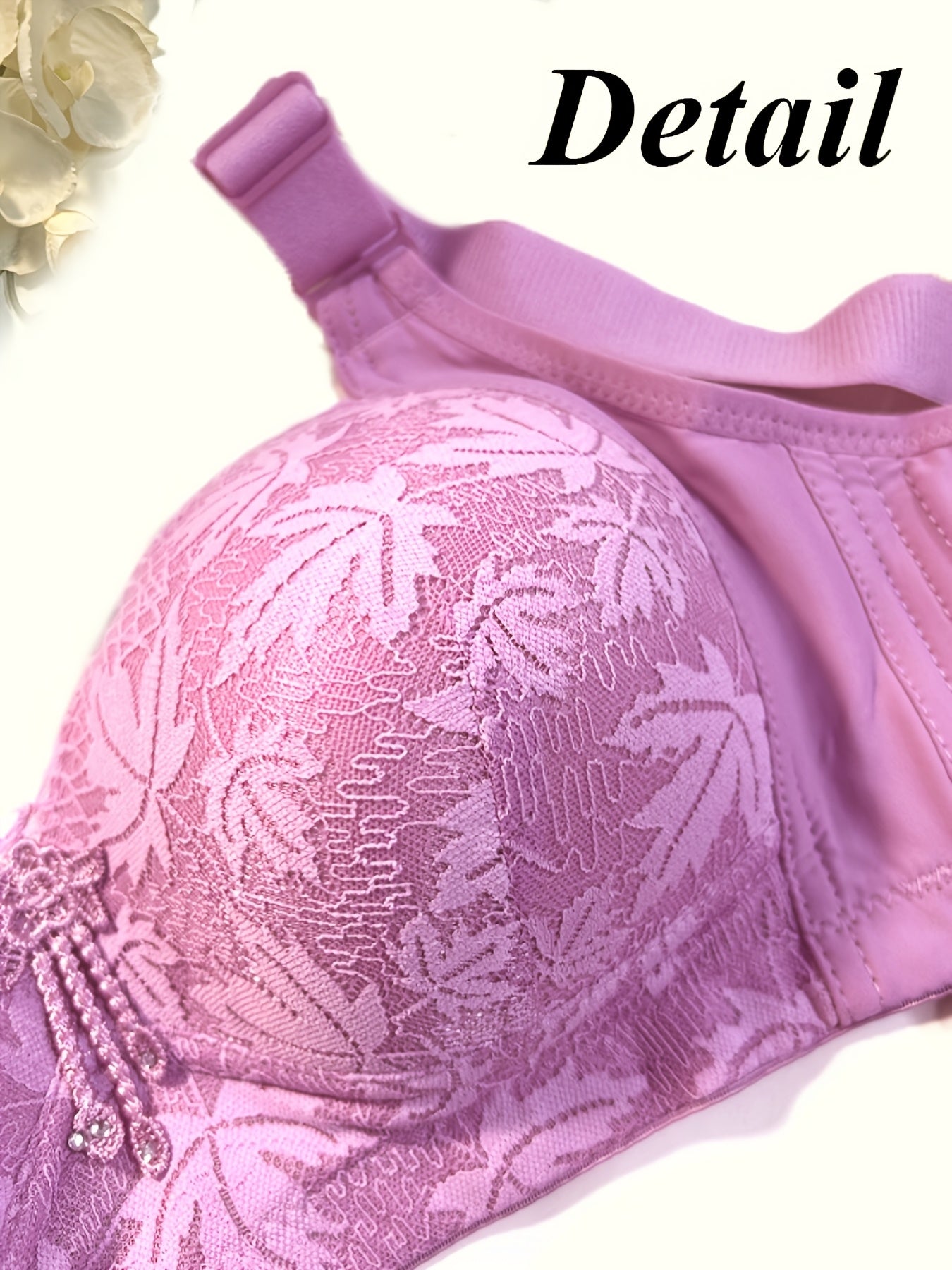 2 Elegant Lace Detail Wireless Bras for Women with Breathable Thin Cups and Glossy Finish, Non-Removable Pads of Nylon/Elastane.