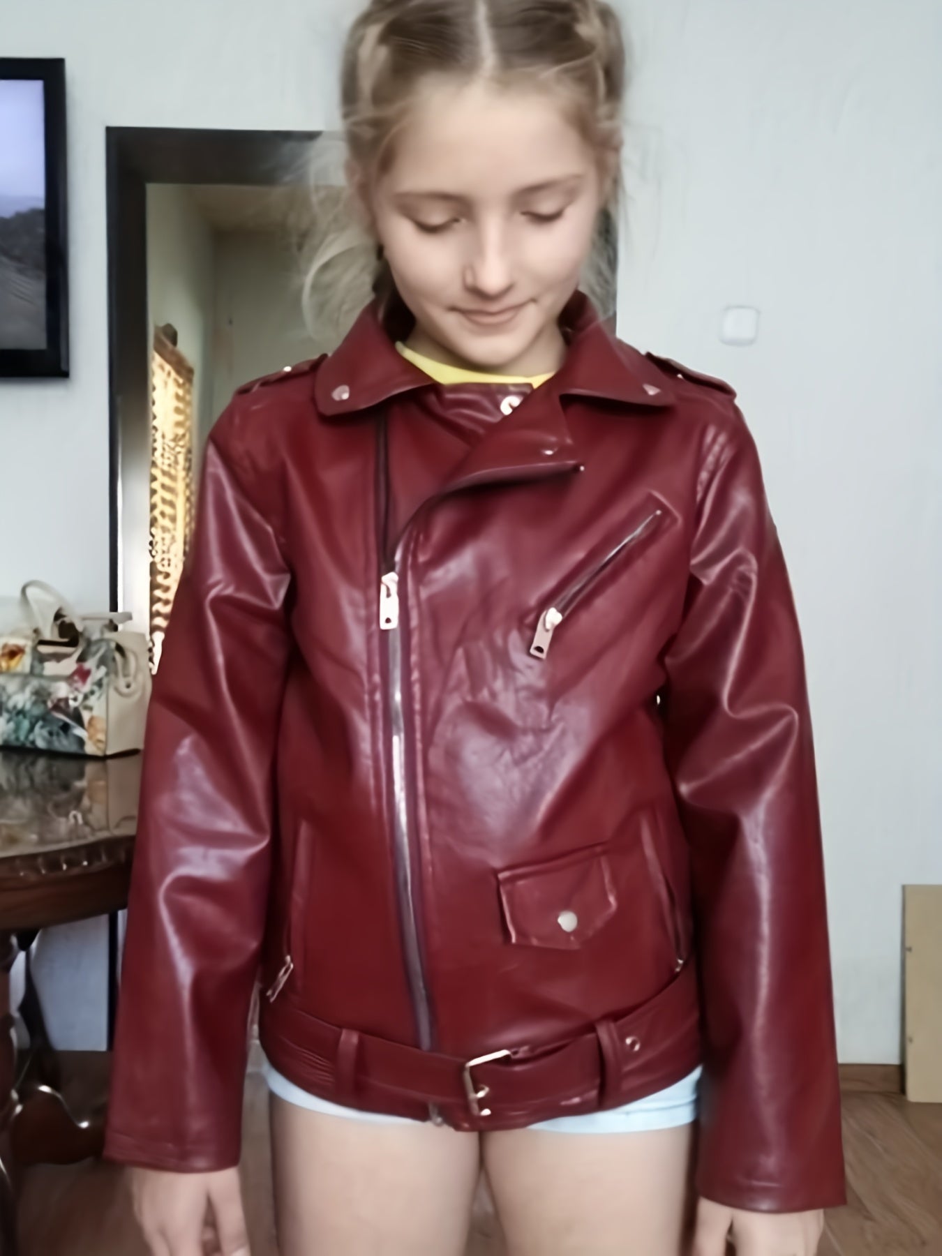 Stylish PU leather motorcycle jacket for girls, perfect for fall/winter