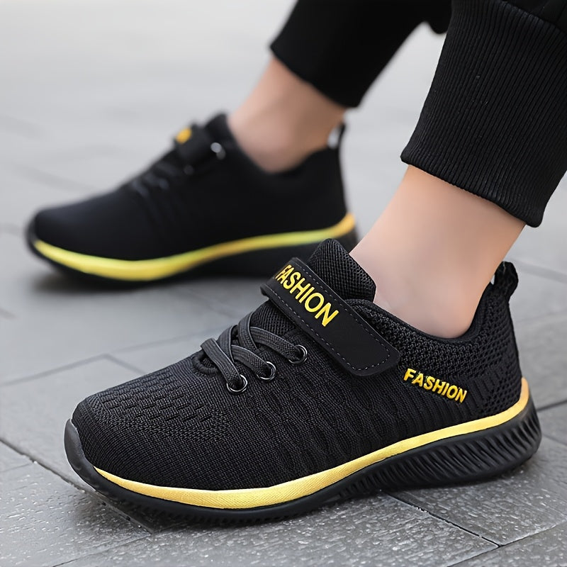 Casual, comfortable low top woven shoes for boys, perfect for spring, summer, and autumn.