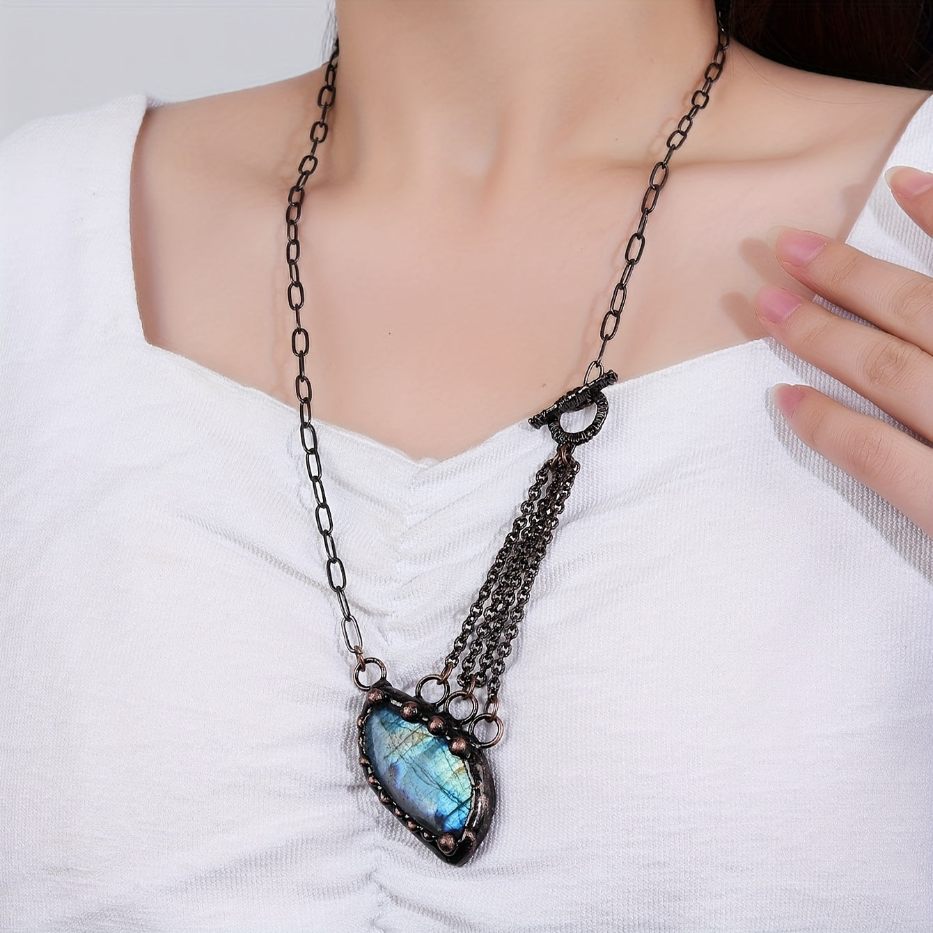 [Top Pick] Rustic Multi-Layer Necklace with Labradorite Pendant - Antique Bronze Finish, Ideal for Parties & Gifts, Unique Shape with Natural Imperfections