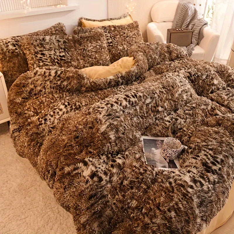 Leopard Print Plush Duvet Cover Set - 3 Pieces, Includes 1 Faux Fur Duvet Cover and 2 Pillowcases (No Filler), Soft and Cozy Bedding for Animal Pattern Bedroom Decor.