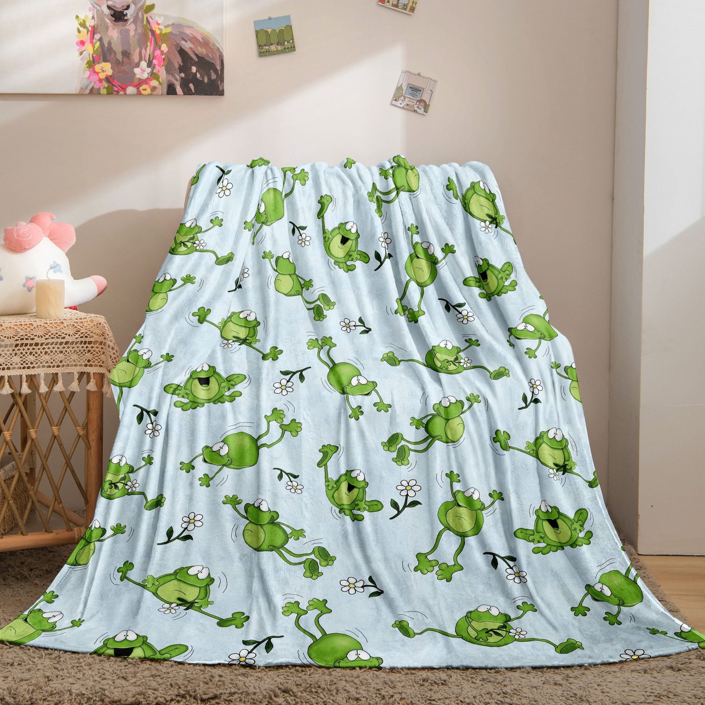 Soft and cuddly, this adorable frog-patterned flannel throw blanket is perfect for all seasons. Its skin-friendly polyester cover and lining provide ultimate comfort, while the contemporary digital print adds a touch of style to any room. The knit weave