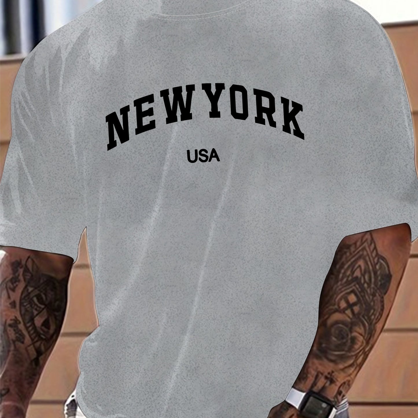 Men's plus size tee with New York print, casual street style.