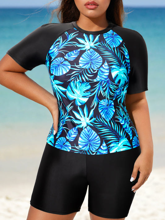 Stylish plus-size two-piece swimwear for women featuring short sleeves and boyshorts.