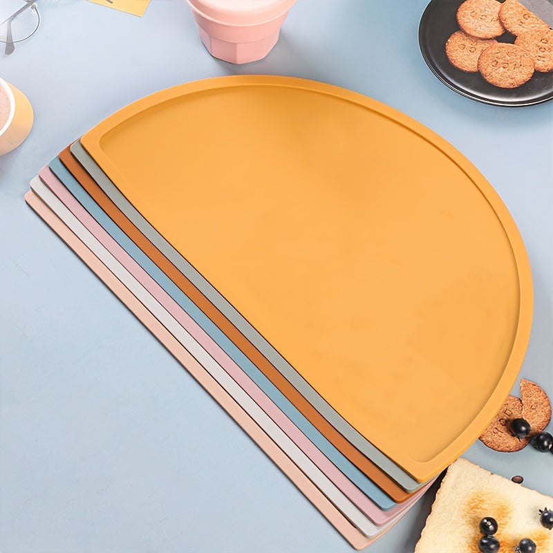 Ensure your baby's meals stay clean and safe with this food-grade silicone baby placemat! The perfect gift for Christmas, Halloween, or Thanksgiving.