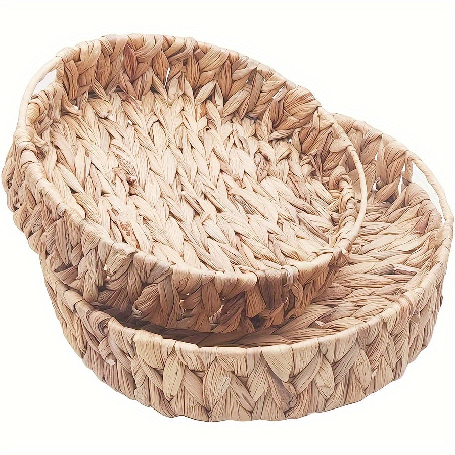 Round water hyacinth wicker tray for organizing snacks, toys, and more. Non-waterproof storage solution.