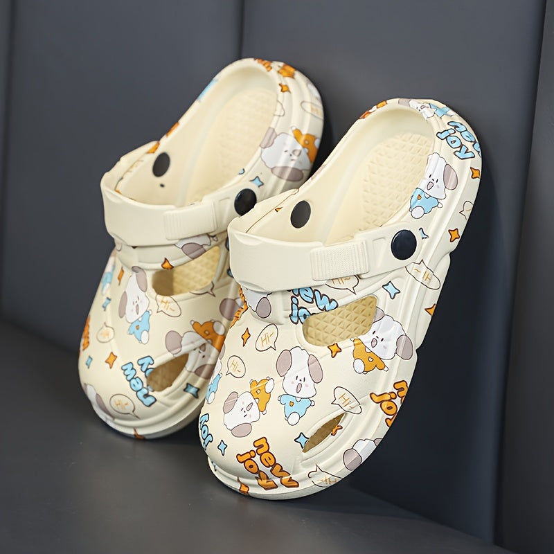 Boys' Casual Cartoon Clogs - Breathable, Lightweight, and Anti-Slip for Indoor/Outdoor Use in Spring and Summer.