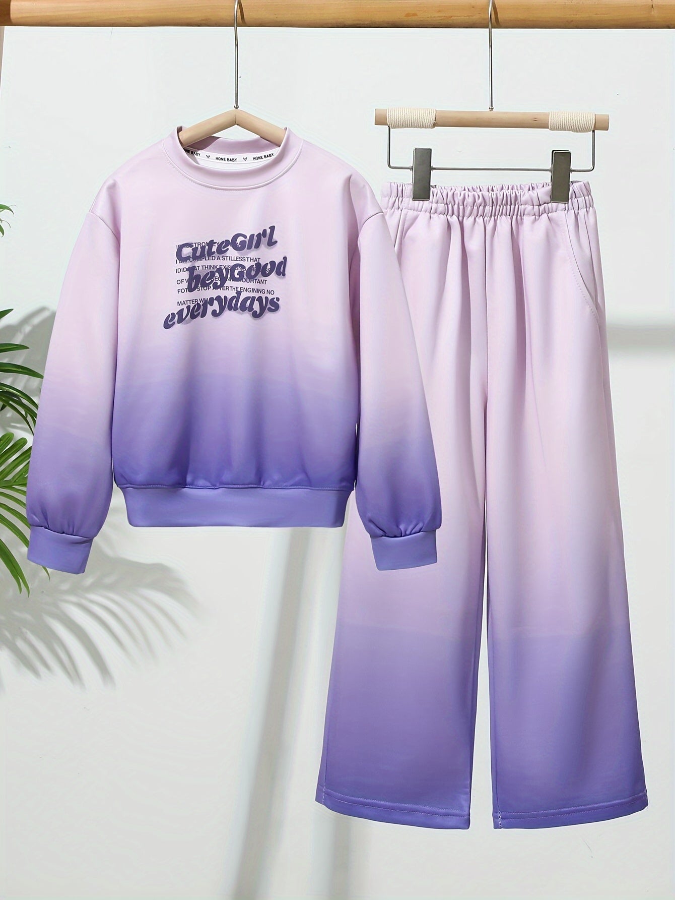 Medium and large girls' suit for spring and autumn, featuring a gradient dyeing letter print hoodie and wide leg pants set. Ideal for outdoor activities.