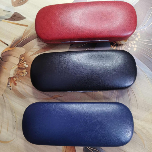 Stylish Faux Leather Glasses Case with Chic Lychee Pattern - Perfect Storage Solution for Fashion and Reading Glasses - Comes in Red, Blue, and Black Colors Suitable for Students with Myopia and Those with a Vintage Style