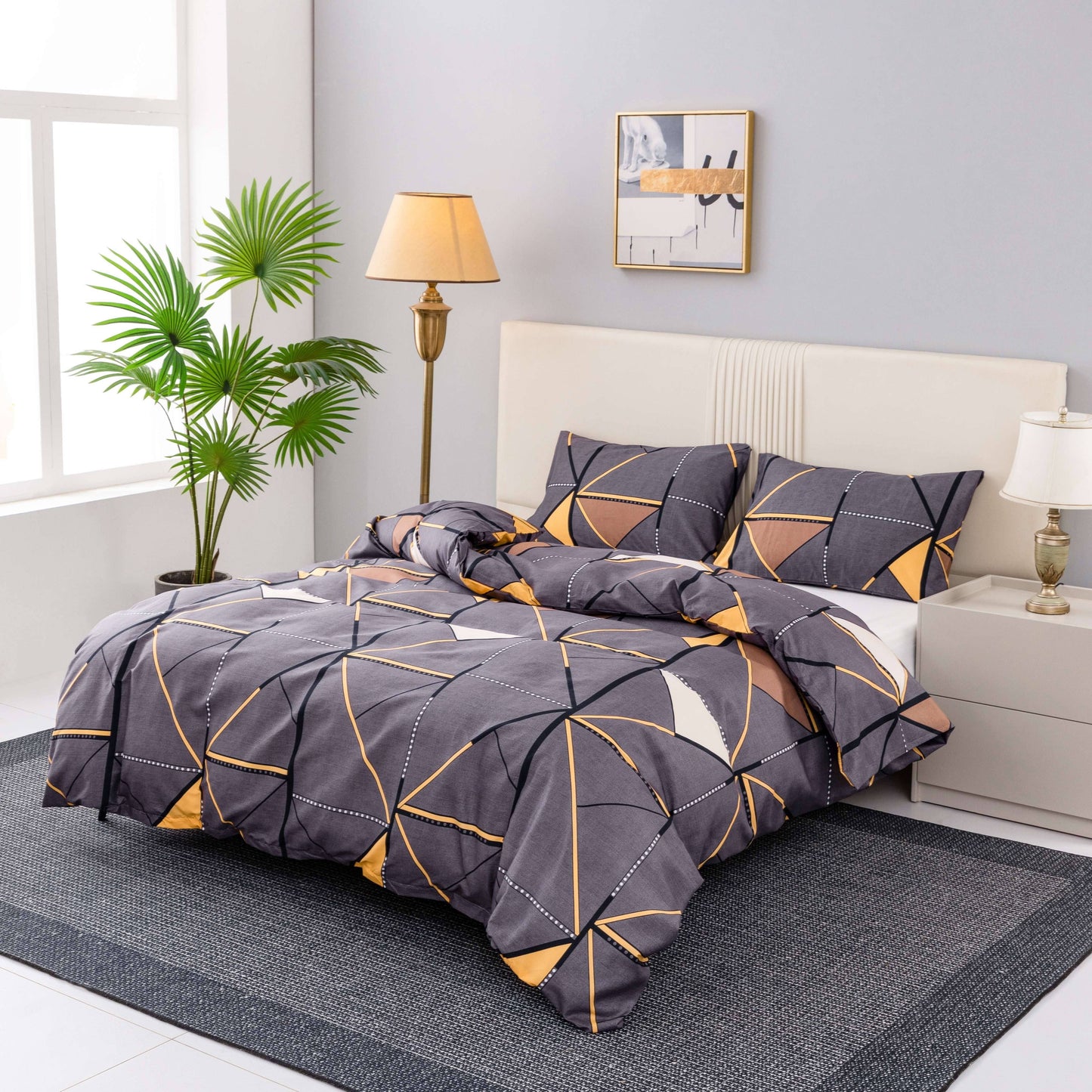 Geometric Pattern Bedding Set featuring a Duvet Cover and 2 Pillowcases made from Breathable All-Season Polyester. Zipper Closure for easy use. Machine Washable with Sanded Craftsmanship and Active Printing. Includes 3 pieces in total.