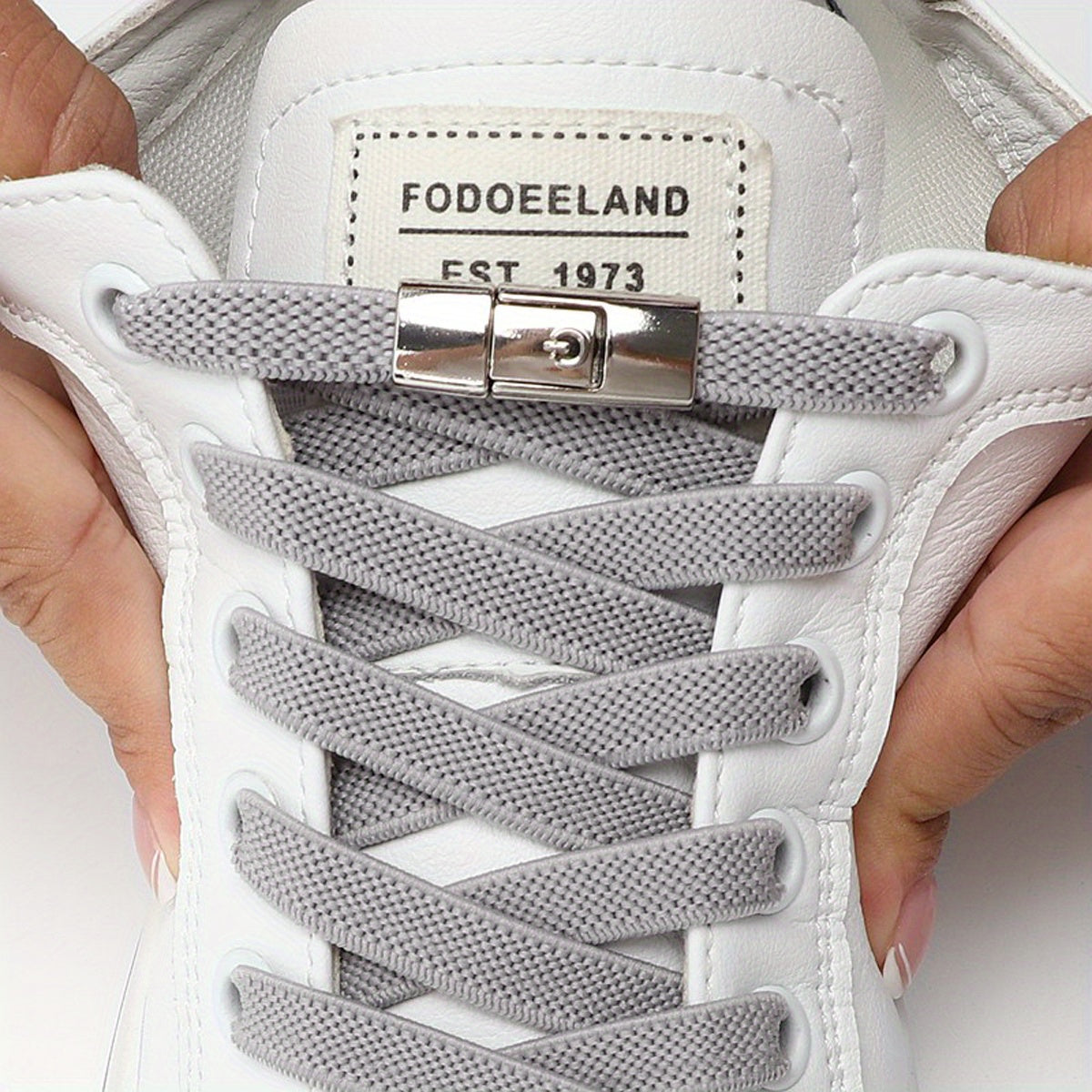 Women's white laces with buckles for sneakers.