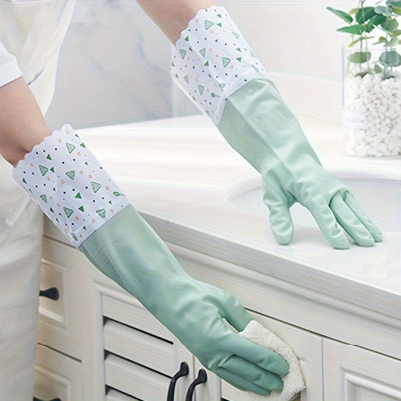 Winter is coming, so be prepared with a pair of warm fleece dishwashing gloves. These gloves are waterproof and made of durable latex, making them perfect for kitchen and bathroom cleaning. They are also lead-free PVC.