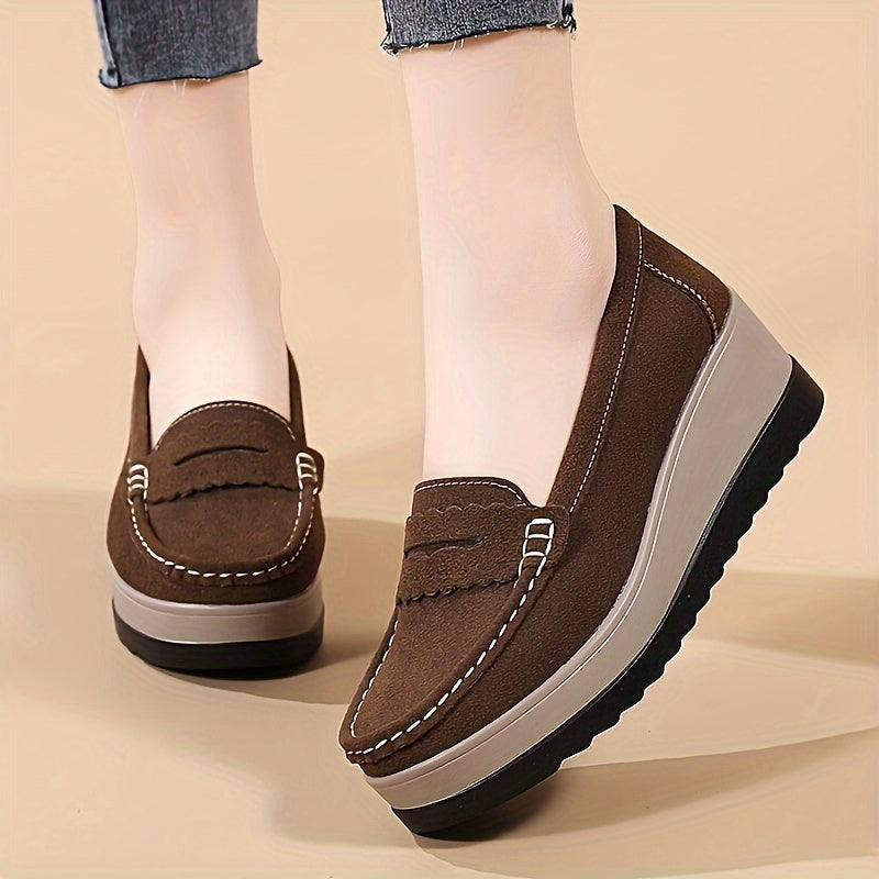 Stylish and light slip-on shoes for women, featuring comfortable thick soles and a versatile design, perfect for busy moms.