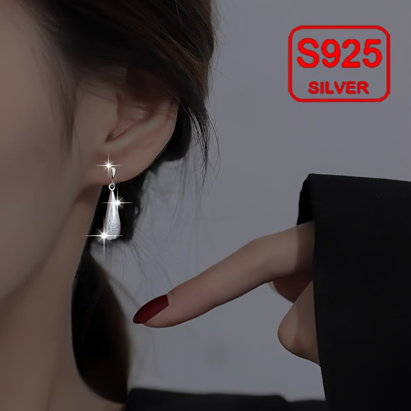 Women's Fashion Stud Earrings - Geometric Waterdrop Design

These elegant stud earrings are perfect for a summer seaside wedding or vacation. Made with hypoallergenic S925 silver, these lightweight earrings are suitable for daily wear or special