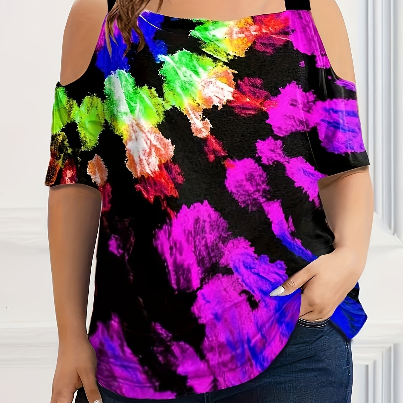 Floral print cold shoulder T-shirt for plus size women.