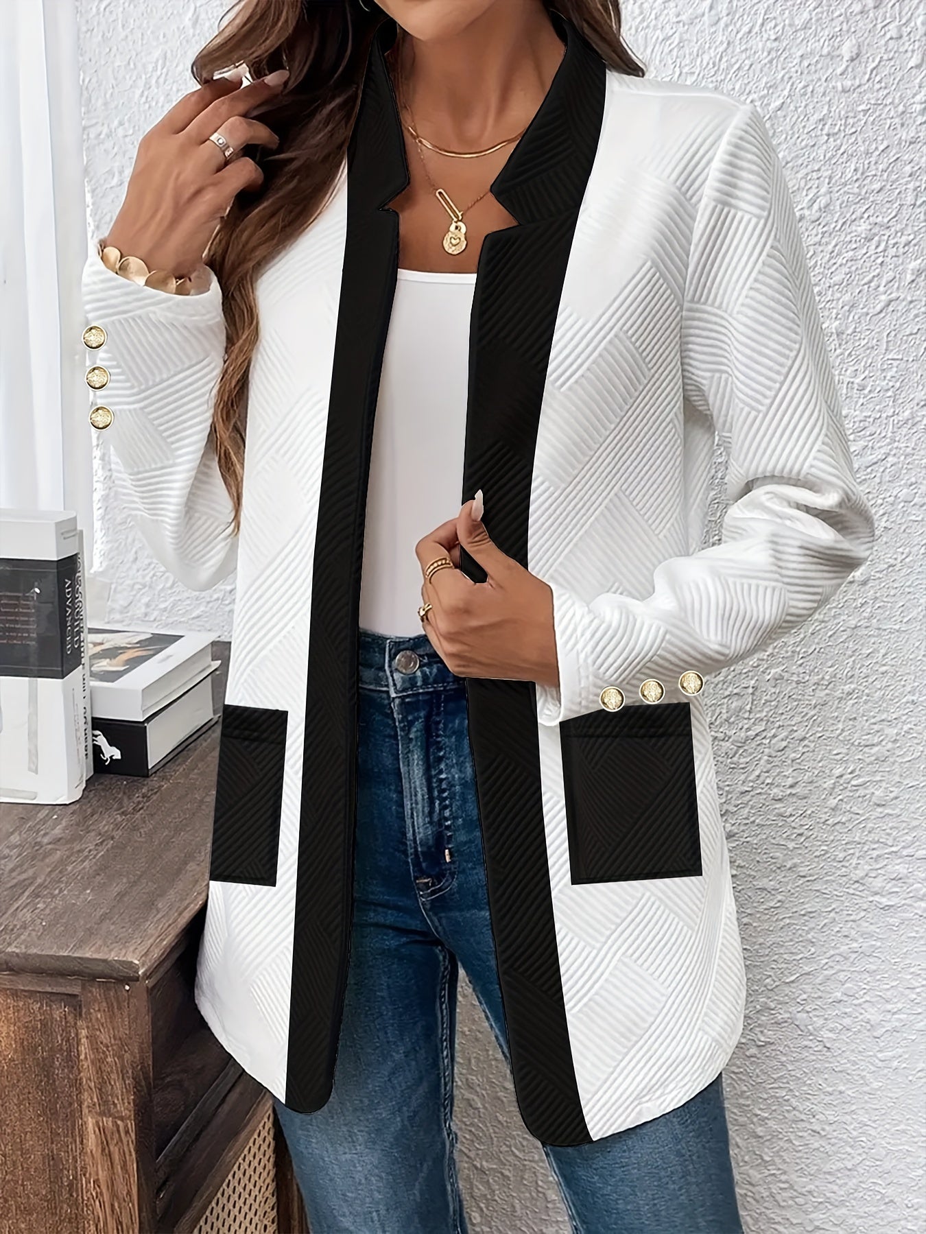 Women's lightweight blazer with pockets, solid color, geometric texture, long sleeve, V-neck, machine washable.