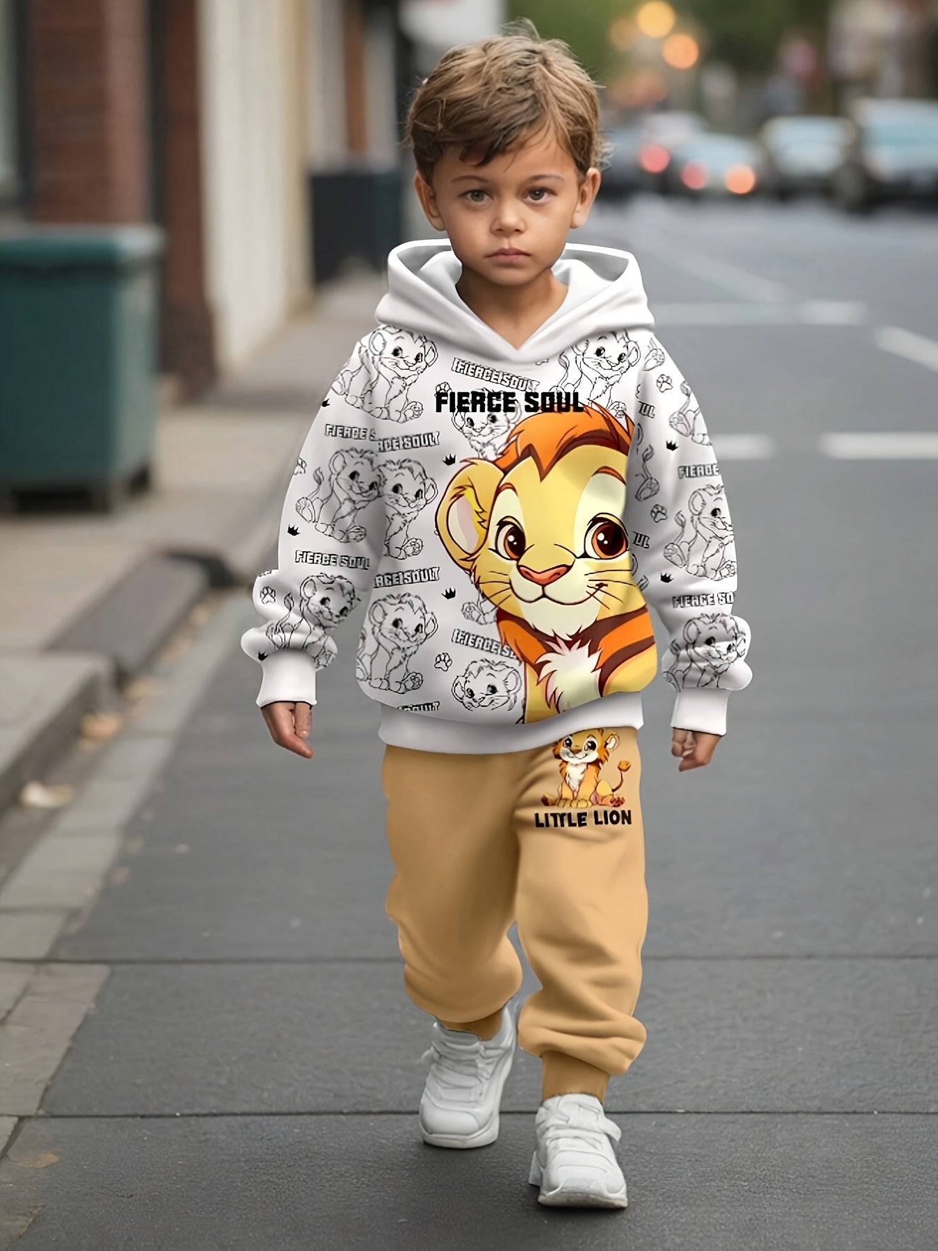 Trendy boys' lion print hoodie and sweatpants set for fall/winter, ideal for outdoor play.