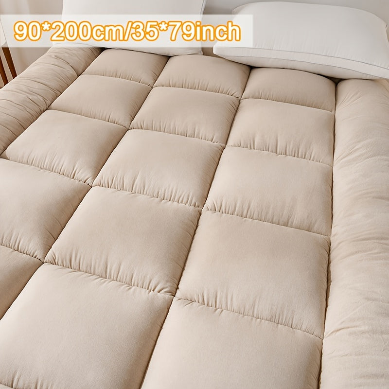 Comfortable and soft Japanese floor mattress in full size, with thick and fluffy padding. Breathable tatami cushion that is foldable and rollable, perfect for camping, dormitory, or guest