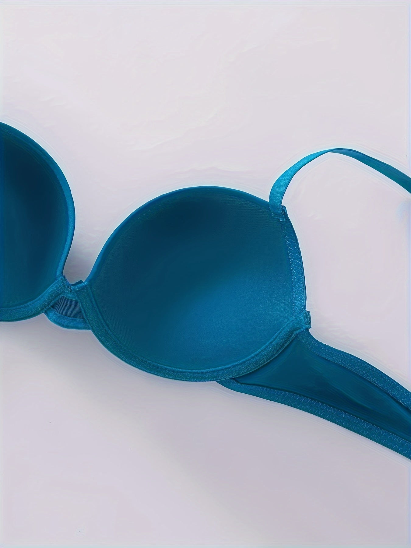 5 seamless underwire bras that are comfortable and sexy, perfect for women's lingerie and underwear.