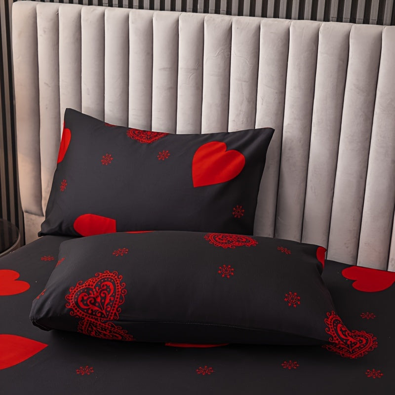 3-Piece Festive Bedding Set: Heart Pattern Duvet Cover and 2 Pillow Cases made of 100% Polyester 80gsm Fleece