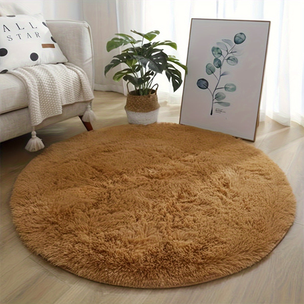 Soft and plush area mat with luxurious feel - Non-slip, easy to clean, and fade-resistant round polyester mat for living room, bedroom, and home decor.