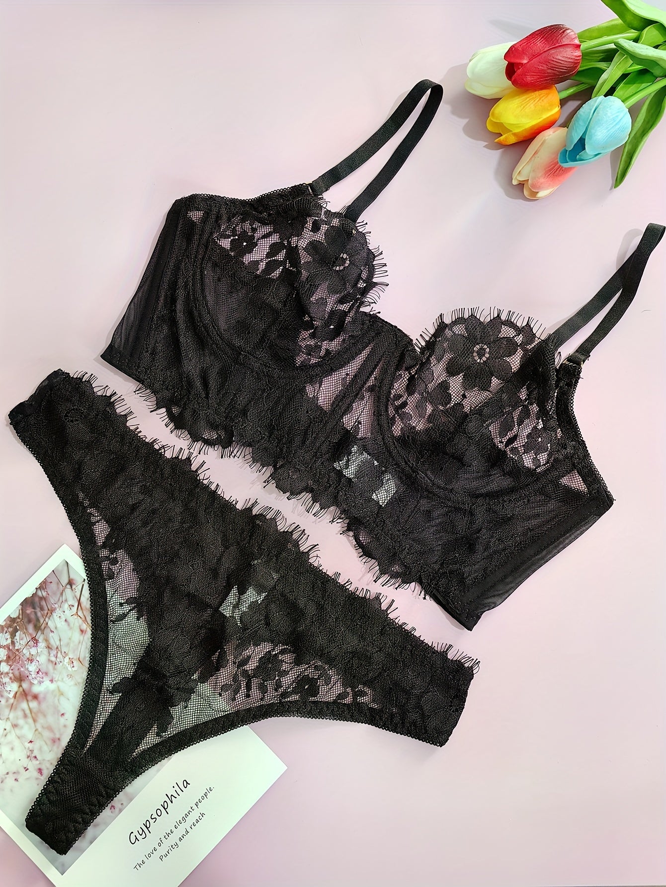 Ultra-thin and sexy French lace lingerie set.